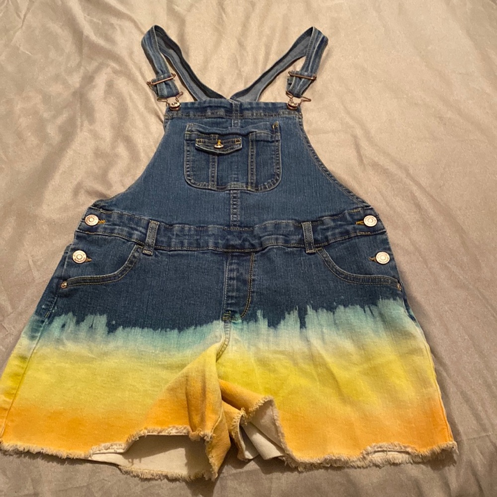 ⭐️5/$10⭐️Girl’s Tie-Dye Overalls
